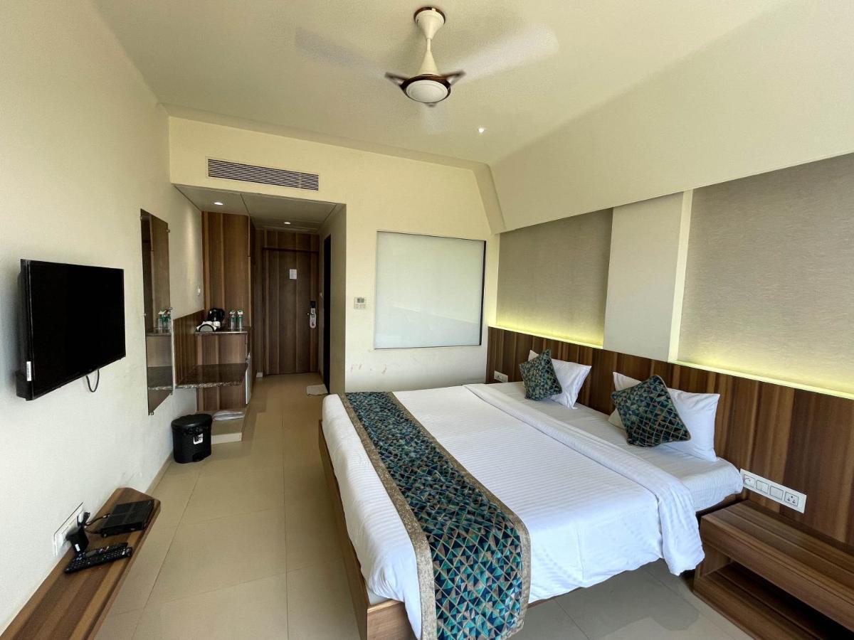 Hotel Grand Parivaar Igatpuri Ngoại thất bức ảnh